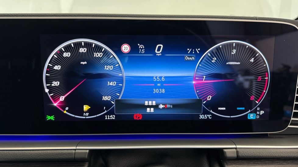 Mercedes-Benz GLE 300d 4Matic AMG Line Prem 5dr 9G-Tronic [7 St] Diesel Estate - Image 18