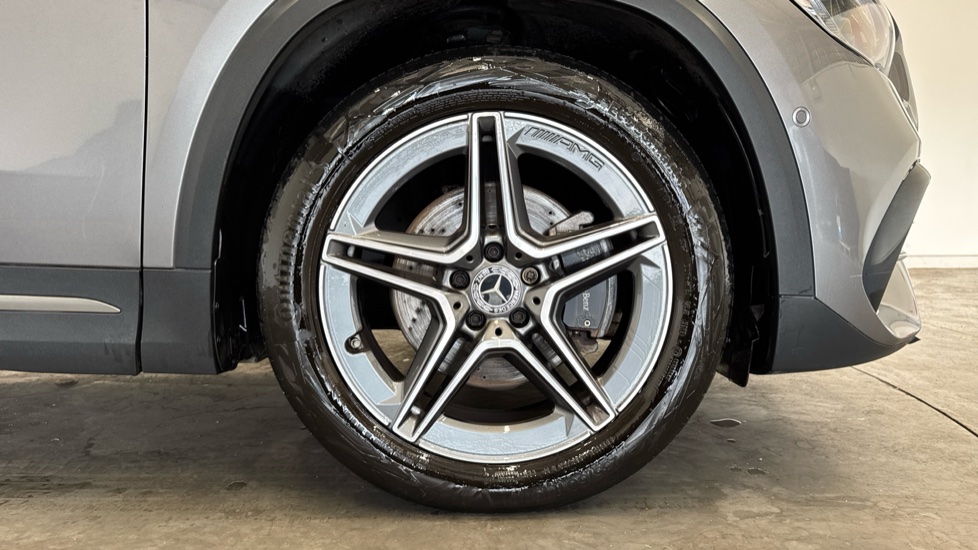 Mercedes-Benz GLA 220d 4Matic AMG Line Premium Plus 5dr Auto Diesel Hatchback - Image 7