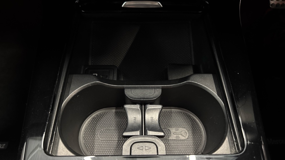 Mercedes-Benz CLA 220d AMG Line Premium 4dr Tip Auto Diesel Saloon - Image 34