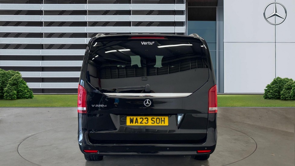 Mercedes-Benz V-Class V220 d AMG Line 5dr 9G-Tronic [Long] Diesel Estate - Image 6
