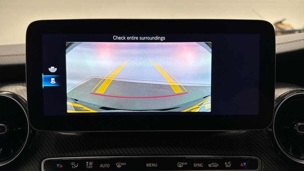 Mercedes-Benz V-Class V220 d AMG Line 5dr 9G-Tronic [Long] Diesel Estate - Image 34