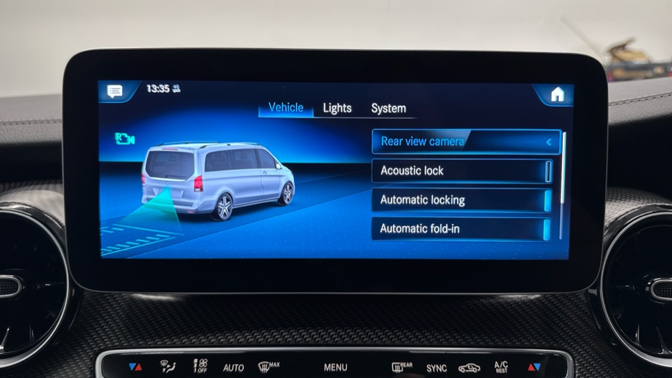 Mercedes-Benz V-Class V220 d AMG Line 5dr 9G-Tronic [Long] Diesel Estate - Image 41