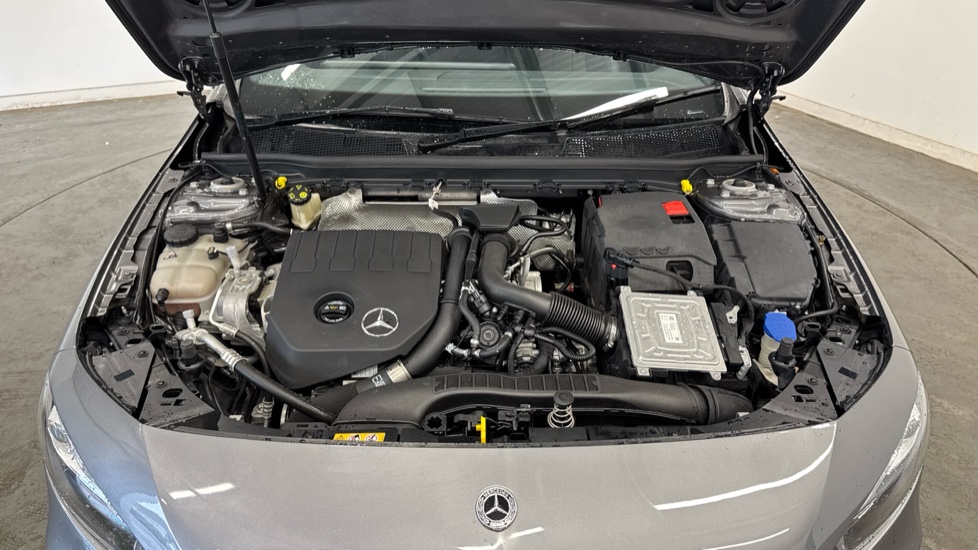 Mercedes-Benz A-Class A180 Sport Executive Edition 5dr Auto Petrol Hatchback - Image 8