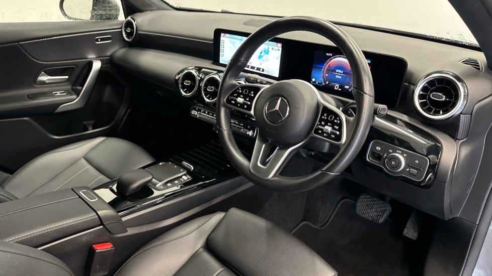 Mercedes-Benz A-Class A180 Sport Executive Edition 5dr Auto Petrol Hatchback - Image 11
