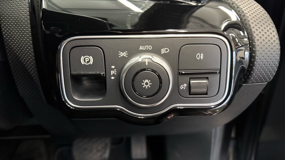 Mercedes-Benz A-Class A180 Sport Executive Edition 5dr Auto Petrol Hatchback - Image 27