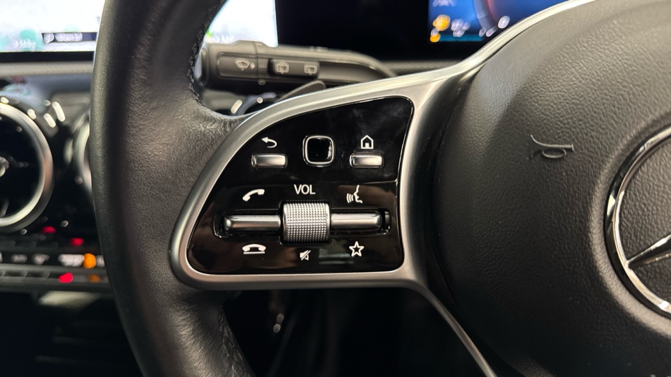 Mercedes-Benz A-Class A180 Sport Executive Edition 5dr Auto Petrol Hatchback - Image 28