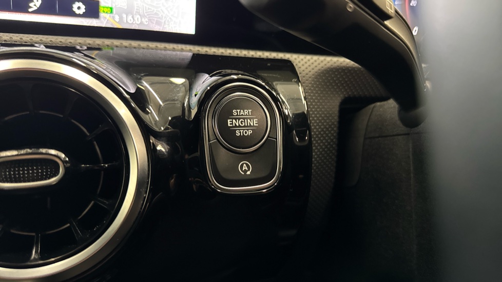 Mercedes-Benz A-Class A180 Sport Executive Edition 5dr Auto Petrol Hatchback - Image 31