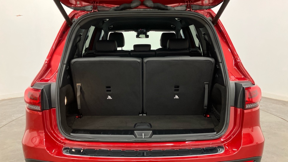 Mercedes-Benz GLB 220d 4Matic AMG Line Premium 5dr 8G-Tronic Diesel Estate - Image 4