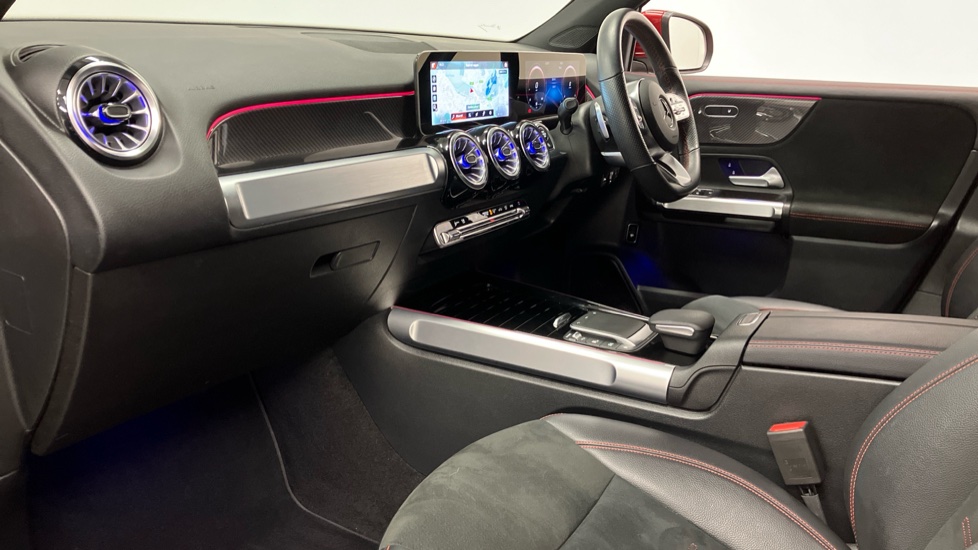 Mercedes-Benz GLB 220d 4Matic AMG Line Premium 5dr 8G-Tronic Diesel Estate - Image 9