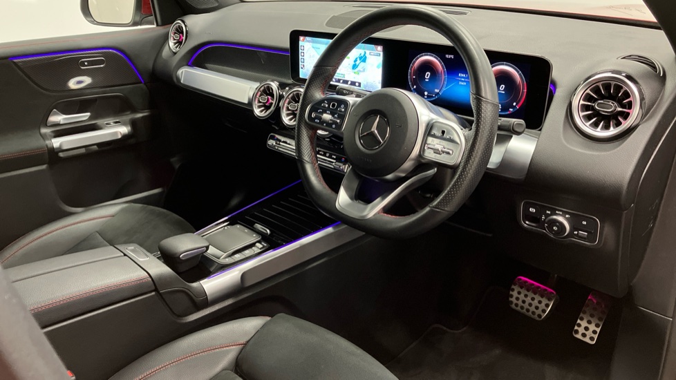 Mercedes-Benz GLB 220d 4Matic AMG Line Premium 5dr 8G-Tronic Diesel Estate - Image 11