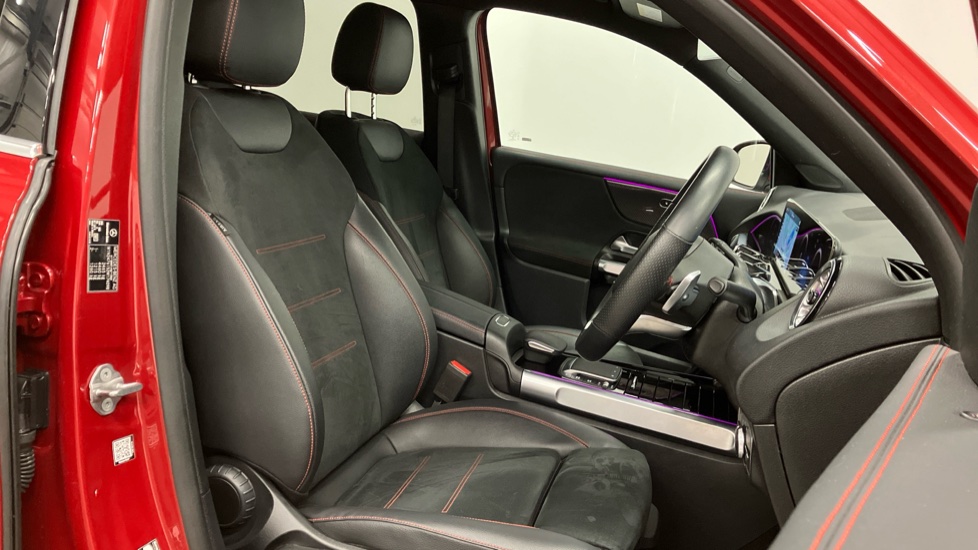Mercedes-Benz GLB 220d 4Matic AMG Line Premium 5dr 8G-Tronic Diesel Estate - Image 27