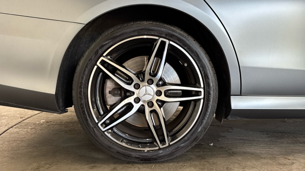 Mercedes-AMG E-Class E53 4Matic+ Premium 5dr 9G-Tronic Petrol Estate - Image 7