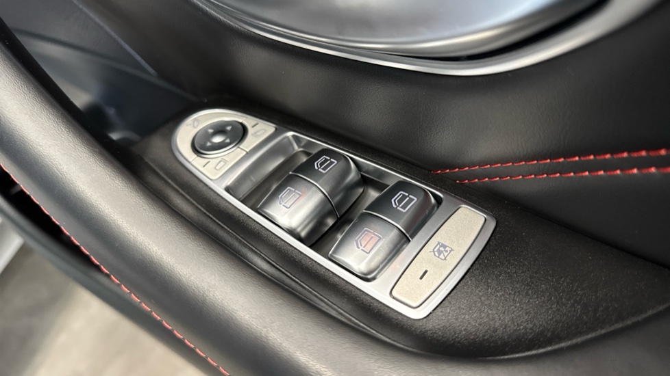Mercedes-AMG E-Class E53 4Matic+ Premium 5dr 9G-Tronic Petrol Estate - Image 25