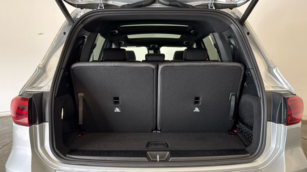 Mercedes-Benz GLB 200d AMG Line Premium Plus 5dr 8G-Tronic Diesel Estate - Image 4