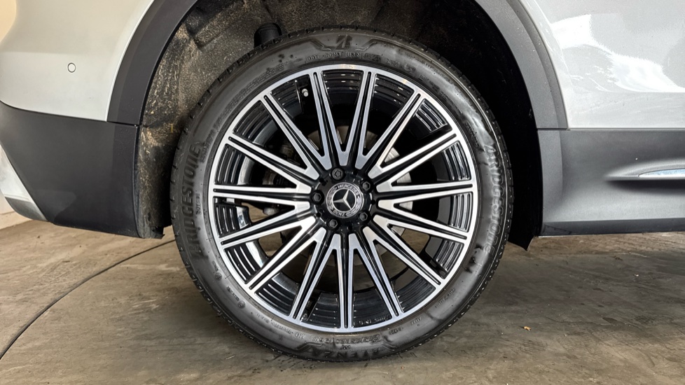 Mercedes-Benz GLB 200d AMG Line Premium Plus 5dr 8G-Tronic Diesel Estate - Image 7