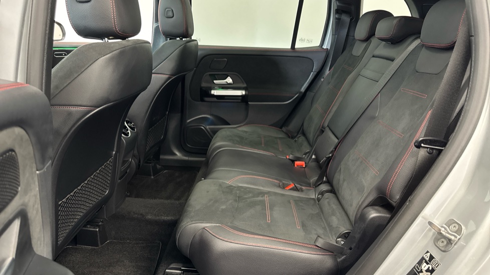 Mercedes-Benz GLB 200d AMG Line Premium Plus 5dr 8G-Tronic Diesel Estate - Image 16