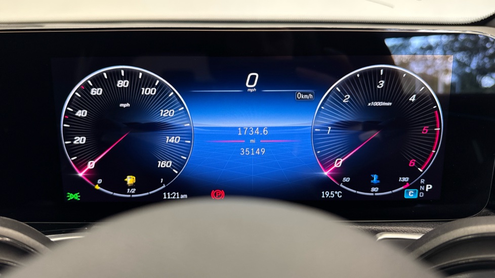 Mercedes-Benz GLB 200d AMG Line Premium Plus 5dr 8G-Tronic Diesel Estate - Image 18