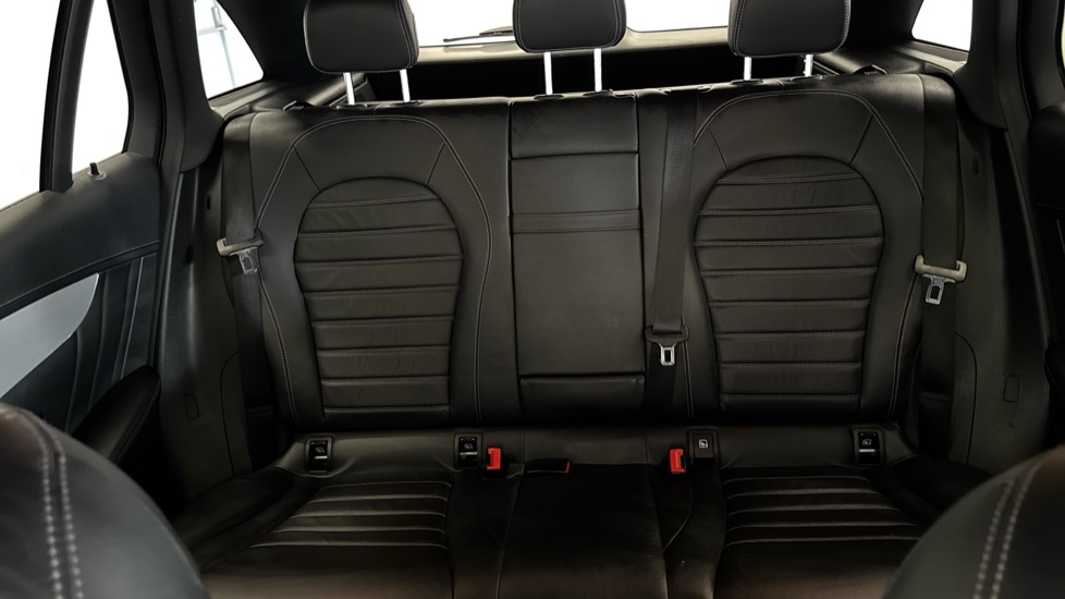 Mercedes-Benz GLC 220d 4Matic AMG Line 5dr 9G-Tronic Diesel Estate - Image 15