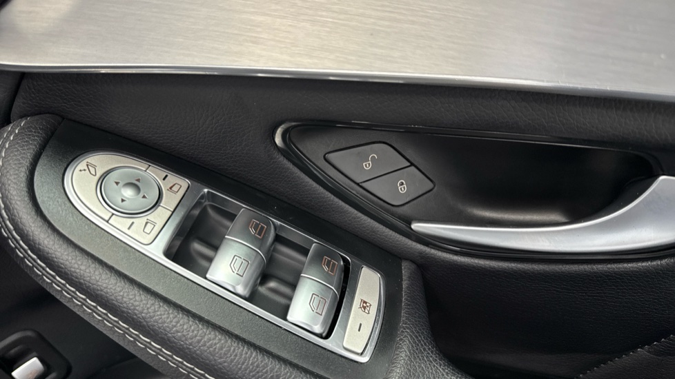 Mercedes-Benz GLC 220d 4Matic AMG Line 5dr 9G-Tronic Diesel Estate - Image 22