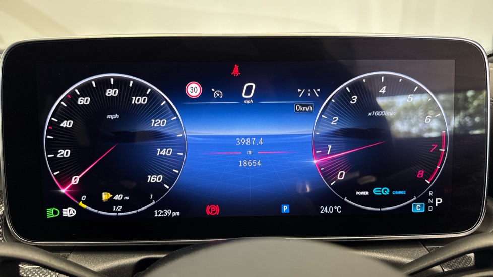 Mercedes-Benz C-Class C200 AMG Line Premium 5dr 9G-Tronic Petrol Estate - Image 18