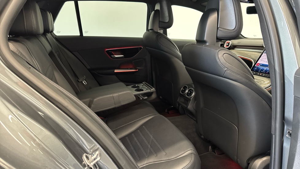 Mercedes-Benz C-Class C200 AMG Line Premium 5dr 9G-Tronic Petrol Estate - Image 22