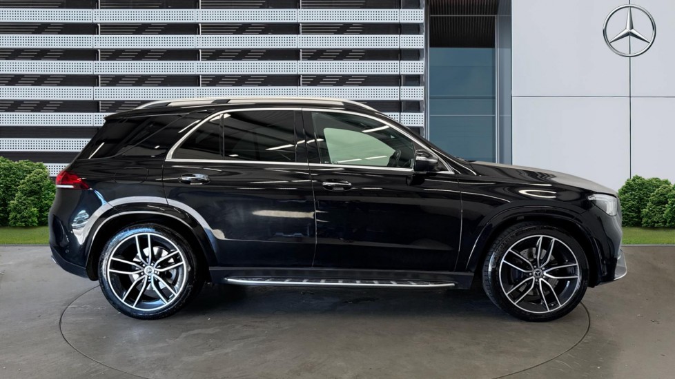 Mercedes-Benz GLE 400d 4Matic AMG Line Prem + 5dr 9G-Tron [7 St] Diesel Estate - Image 5