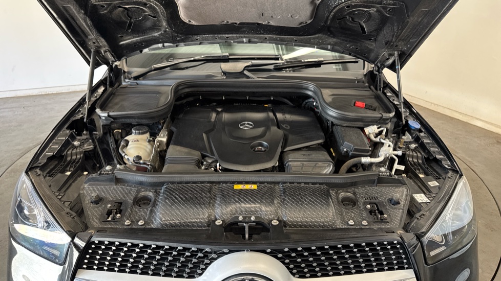 Mercedes-Benz GLE 400d 4Matic AMG Line Prem + 5dr 9G-Tron [7 St] Diesel Estate - Image 8