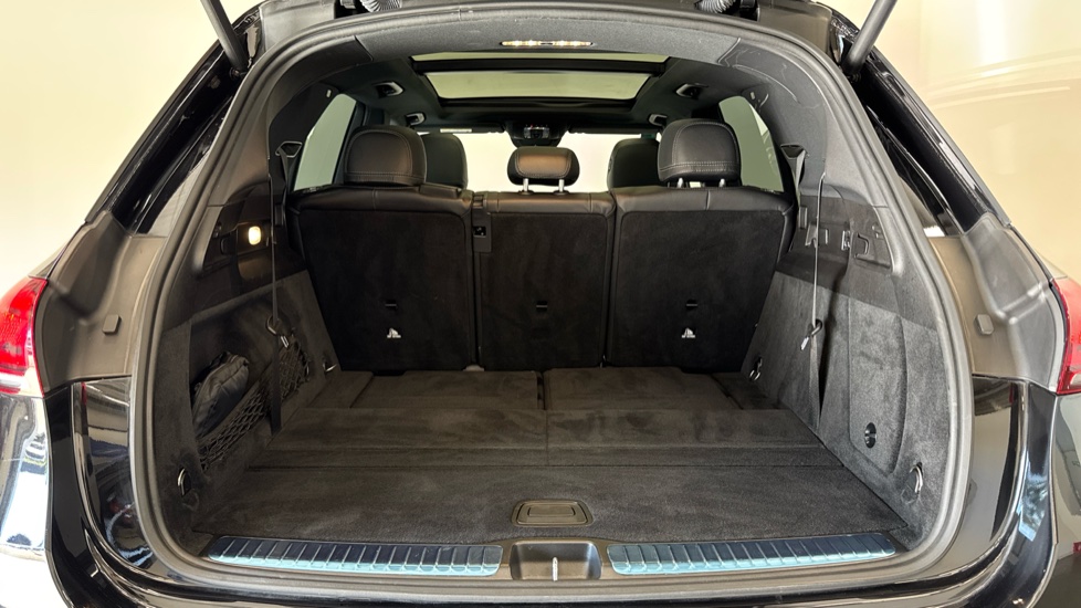 Mercedes-Benz GLE 400d 4Matic AMG Line Prem + 5dr 9G-Tron [7 St] Diesel Estate - Image 17