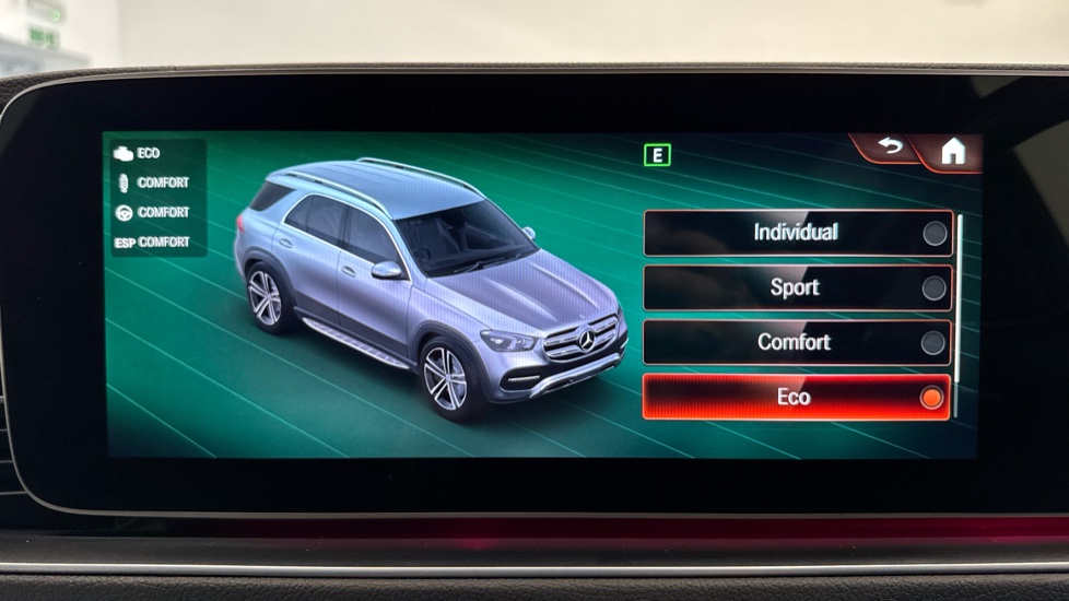Mercedes-Benz GLE 400d 4Matic AMG Line Prem + 5dr 9G-Tron [7 St] Diesel Estate - Image 40