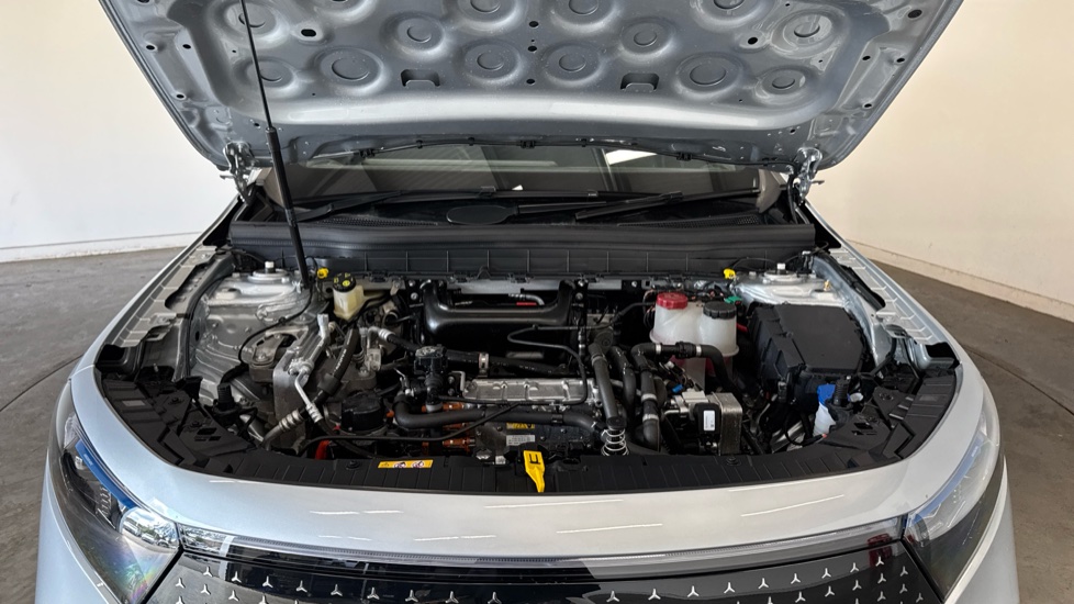 Mercedes-Benz Eqb 250+ 140kW AMG Line Premium 70.5kWh 5dr Auto Electric Estate - Image 8