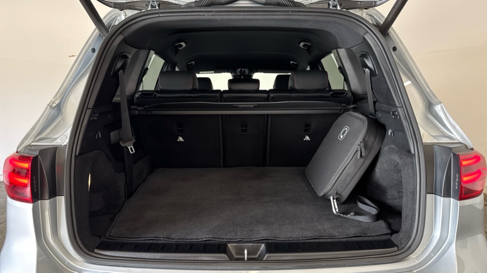 Mercedes-Benz Eqb 250+ 140kW AMG Line Premium 70.5kWh 5dr Auto Electric Estate - Image 17