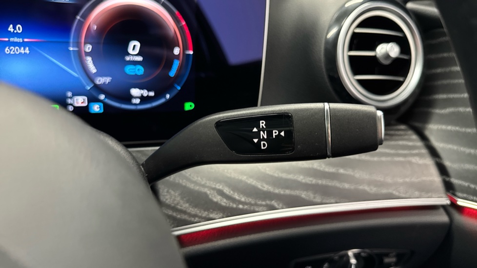 Mercedes-Benz E-Class E300de AMG Line Night Edition Prem+ 5dr 9G-Tronic Estate - Image 13