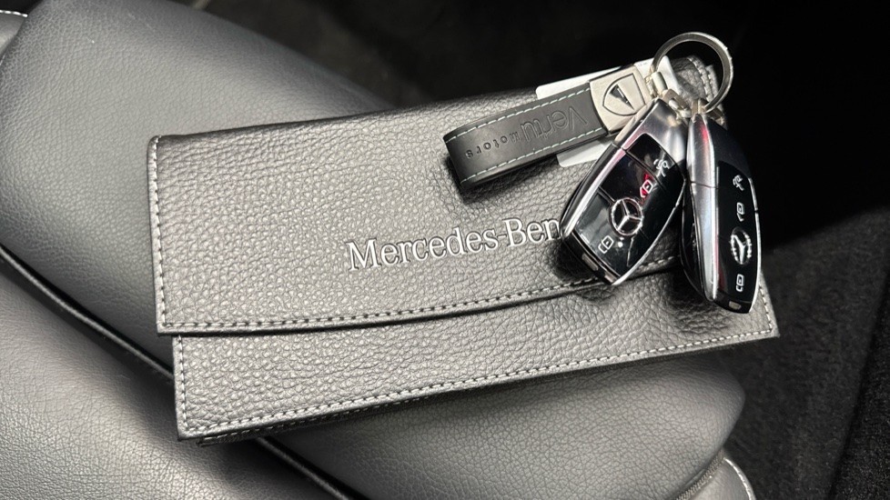 Mercedes-Benz E-Class E300de AMG Line Night Edition Prem+ 5dr 9G-Tronic Estate - Image 19