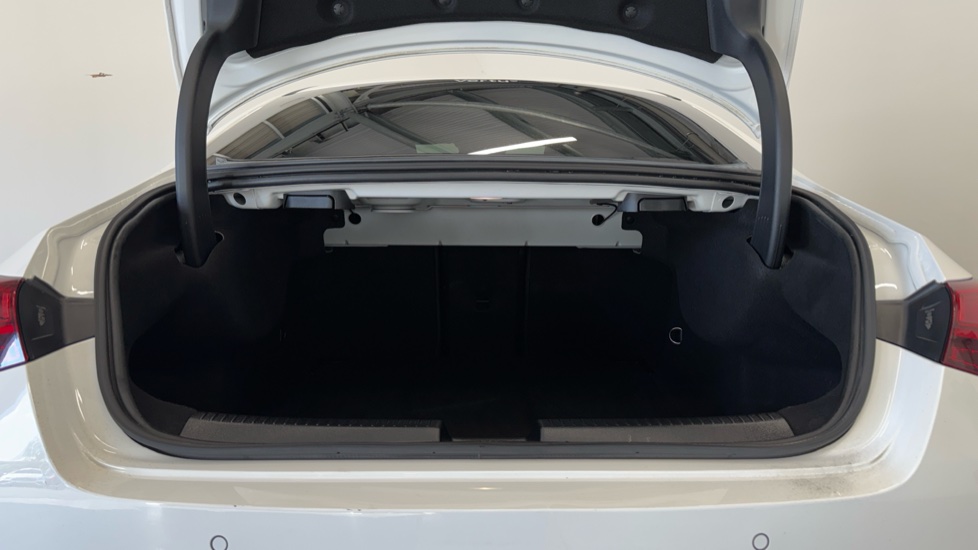 Mercedes-Benz CLA 200 AMG Line Premium Plus 4dr Tip Auto Petrol Saloon - Image 4