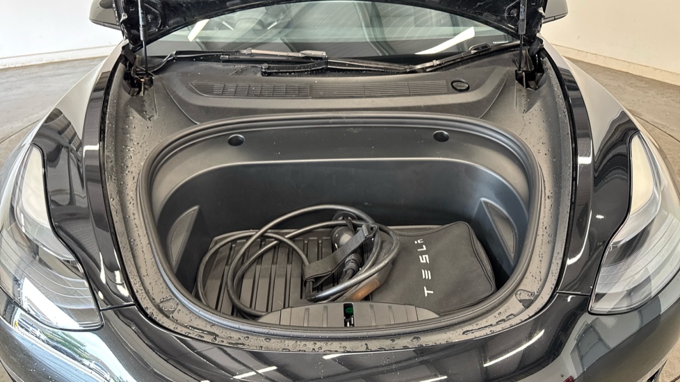 Tesla Model 3 Long Range AWD 4dr Auto Electric Saloon - Image 8