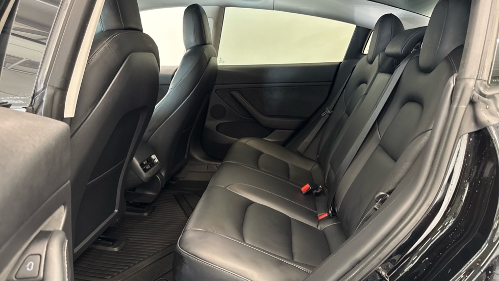 Tesla Model 3 Long Range AWD 4dr Auto Electric Saloon - Image 16