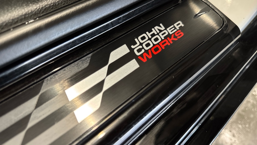 MINI Cooper 2.0 S Sport 5dr Auto Petrol Hatchback - Image 42