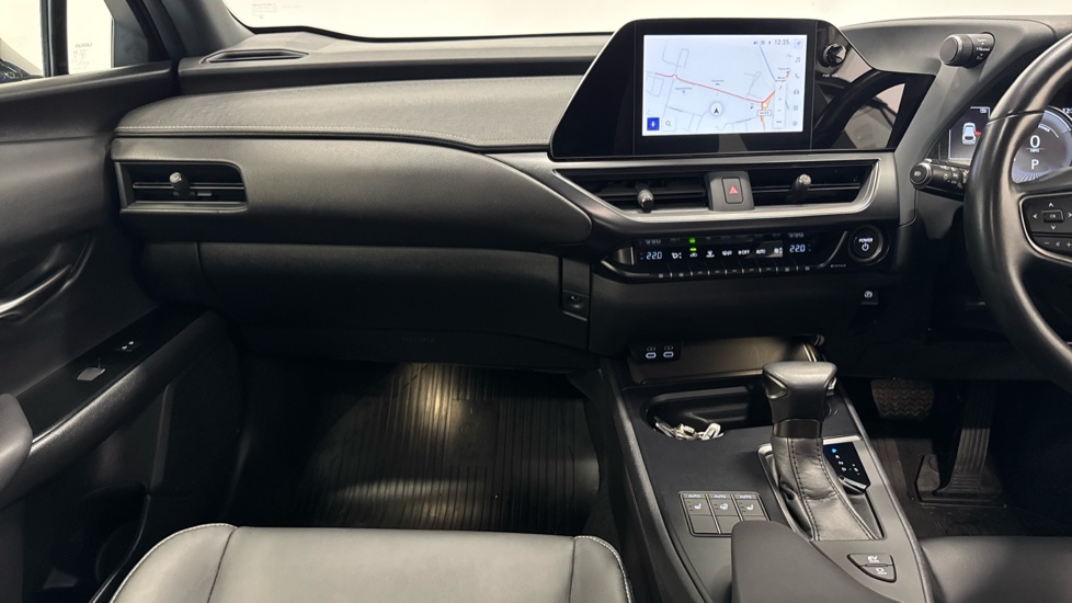Lexus UX 250h 2.0 F-Sport Design 5dr CVT Hybrid Hatchback - Image 14