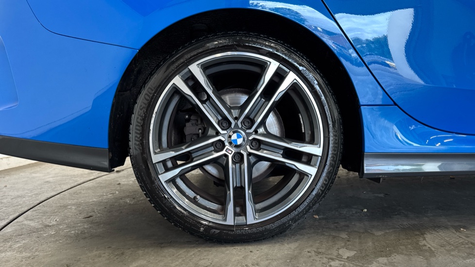 BMW 2 Series 218i M Sport 4dr DCT Petrol Saloon - Image 7