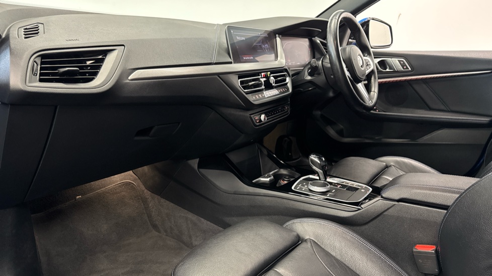 BMW 2 Series 218i M Sport 4dr DCT Petrol Saloon - Image 9