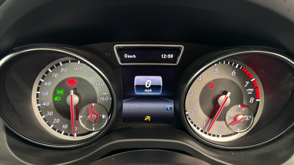 Mercedes-Benz GLA 200 Sport 5dr Petrol Hatchback - Image 18