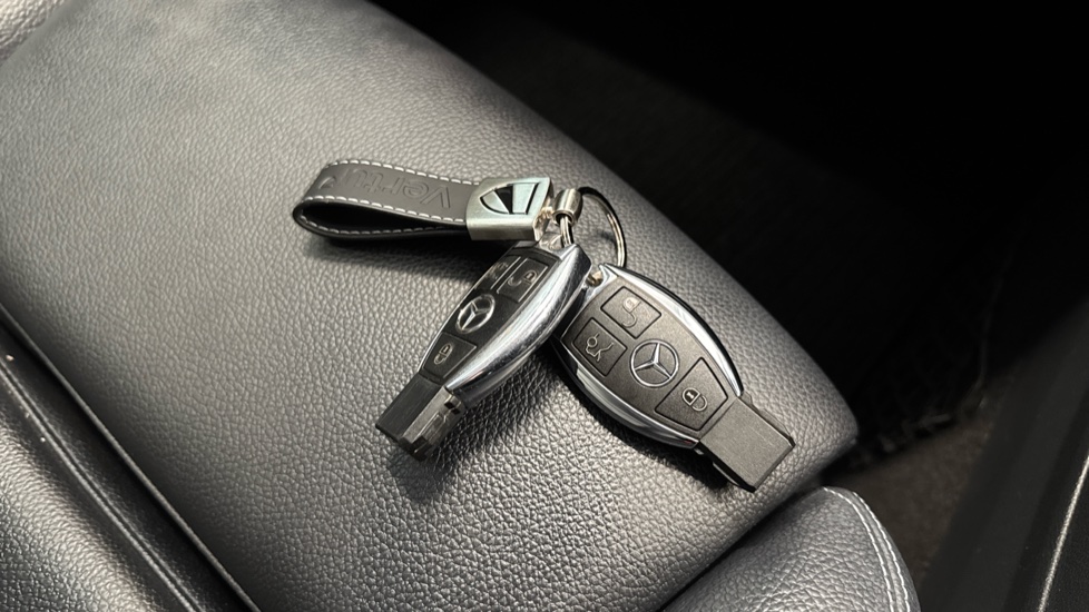 Mercedes-Benz GLA 200 Sport 5dr Petrol Hatchback - Image 20