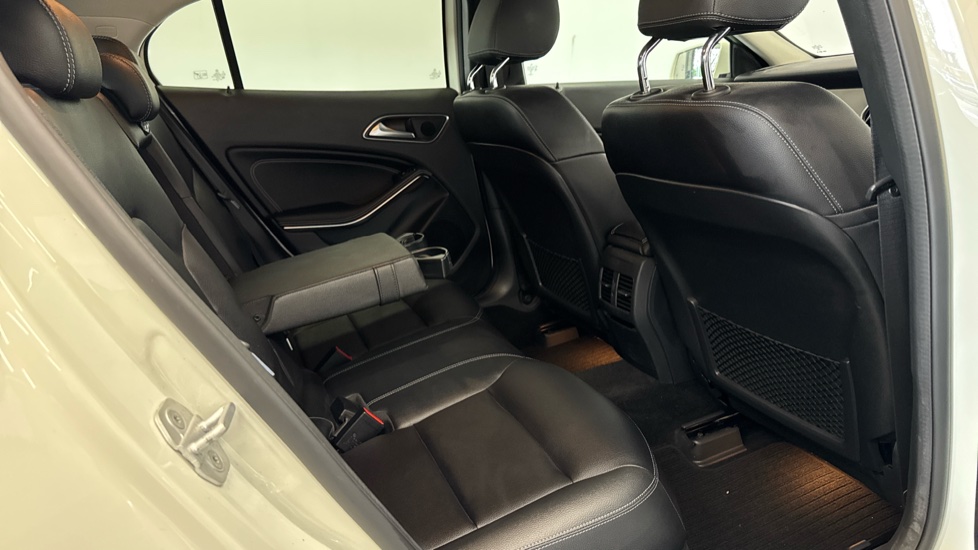 Mercedes-Benz GLA 200 Sport 5dr Petrol Hatchback - Image 22