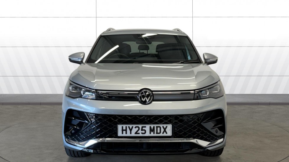Volkswagen Tiguan 1.5 TSI eHybrid R-Line 5dr DSG Estate - Image 3
