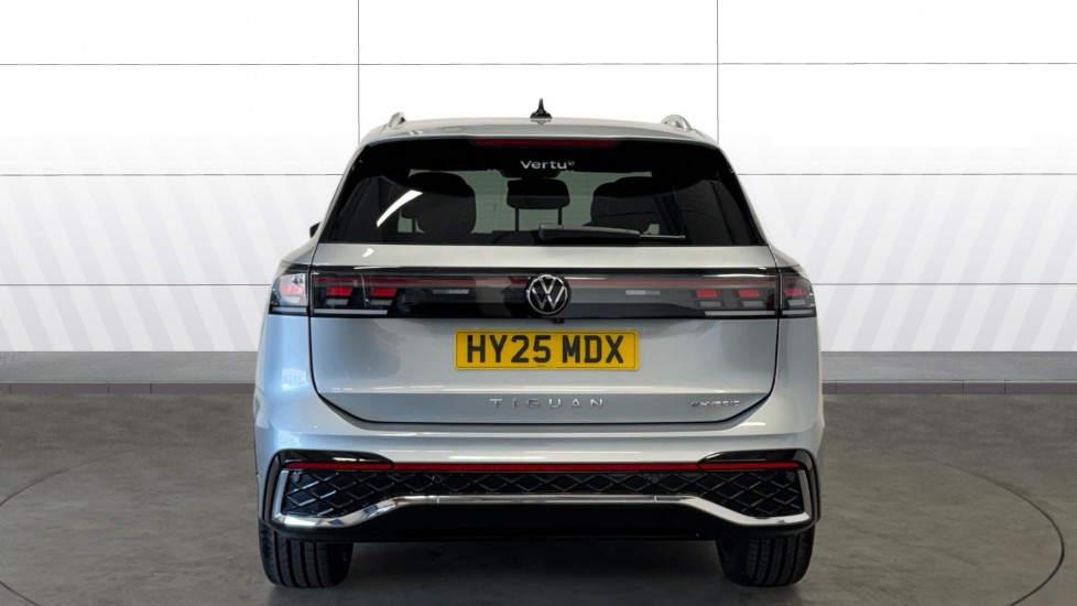Volkswagen Tiguan 1.5 TSI eHybrid R-Line 5dr DSG Estate - Image 6