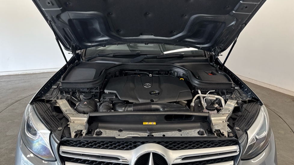 Mercedes-Benz GLC 220d 4Matic AMG Line Premium 5dr 9G-Tronic Diesel Estate - Image 8