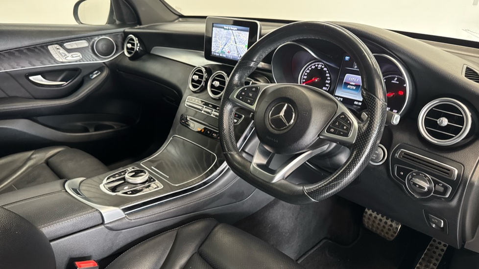 Mercedes-Benz GLC 220d 4Matic AMG Line Premium 5dr 9G-Tronic Diesel Estate - Image 11