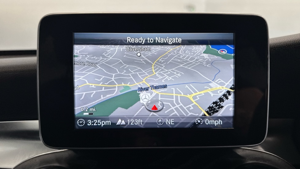 Mercedes-Benz GLC 220d 4Matic AMG Line Premium 5dr 9G-Tronic Diesel Estate - Image 12