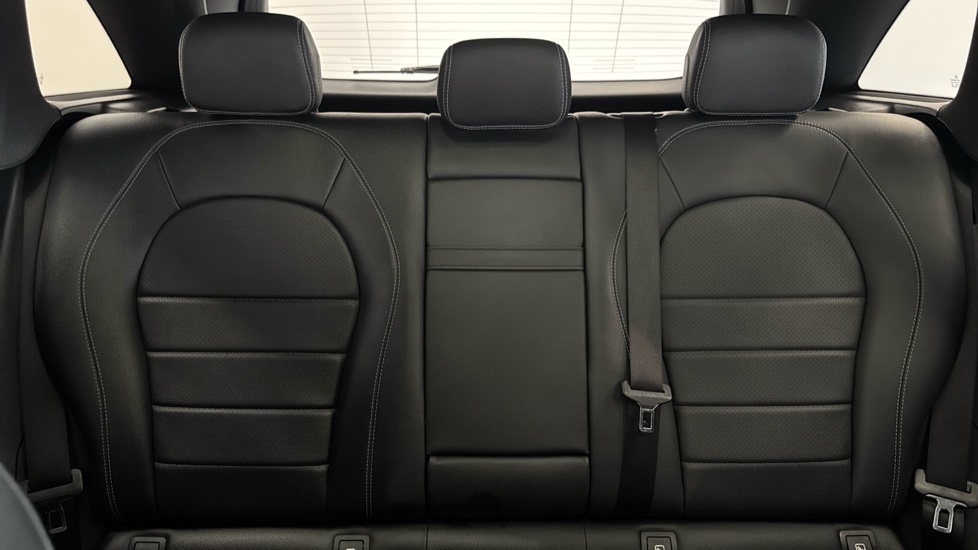 Mercedes-Benz GLC 220d 4Matic AMG Line Premium 5dr 9G-Tronic Diesel Estate - Image 15