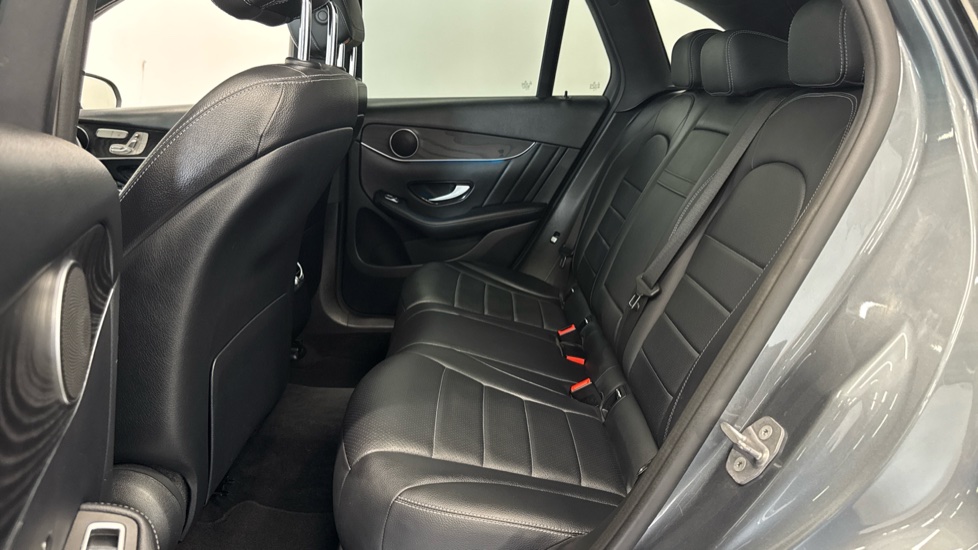Mercedes-Benz GLC 220d 4Matic AMG Line Premium 5dr 9G-Tronic Diesel Estate - Image 16